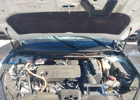 2025 Honda Cr-V Hybrid Sport Touring from USA, damaged, VIN 7FARS6H94SE046401